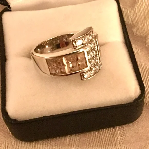 925 Sterling Silver Pink and Clear 925 Ring 🤩 - Picture 4 of 9